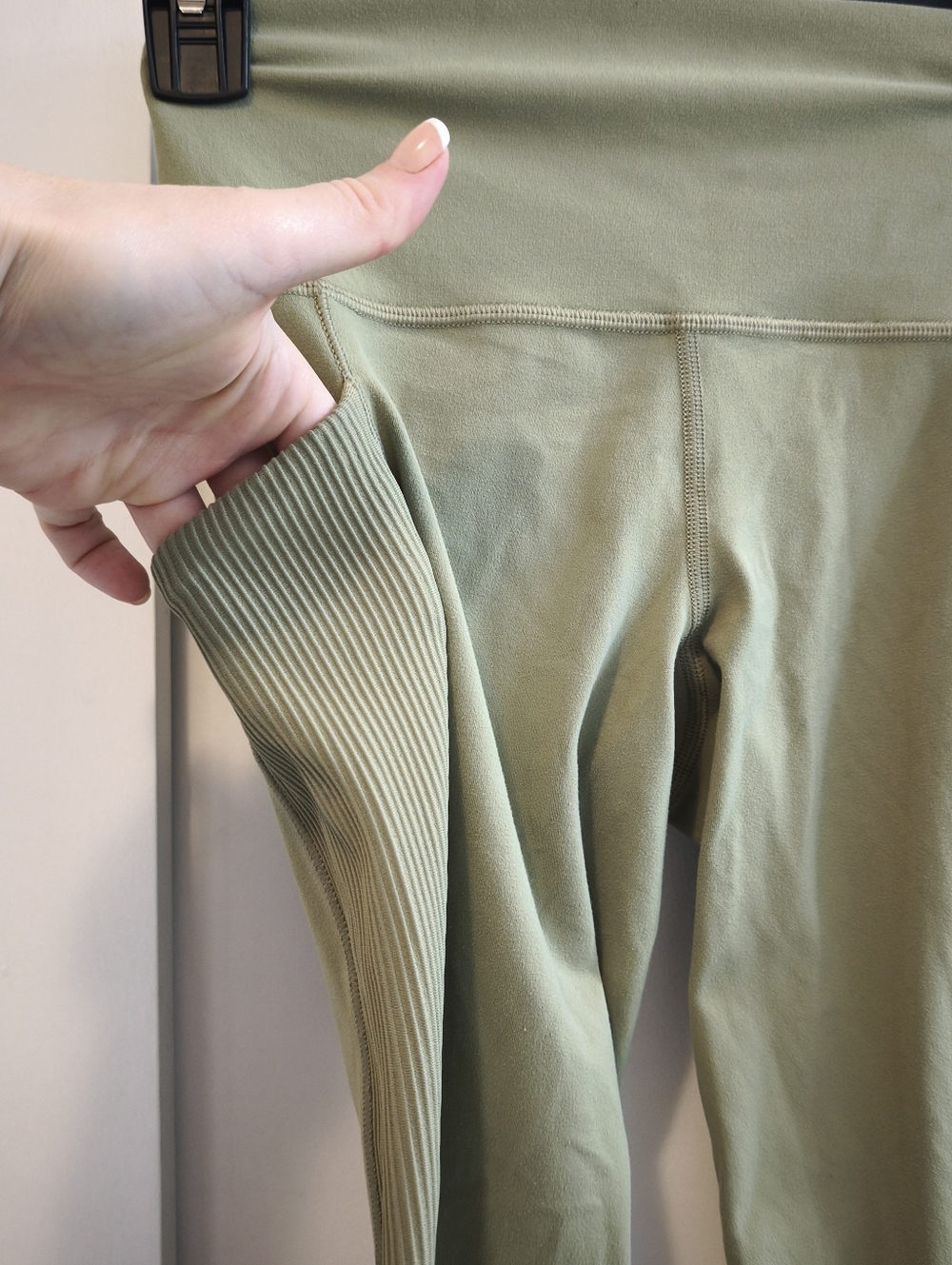 Athleta Womens Salutation Stash Pocket II Leggings - Picture 5 of 10